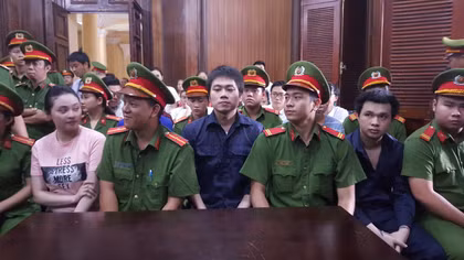 Tòa yêu cầu điều tra bổ sung vụ ma túy Văn Kính Dương – hotgirl Ngọc Miu