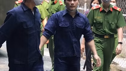 Cướp cửa hàng Bách Hóa Xanh bằng súng... đồ chơi