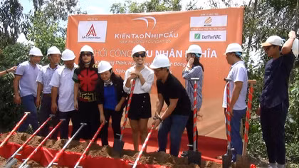 Khởi công xây cầu cho người dân nghèo Đồng Tháp