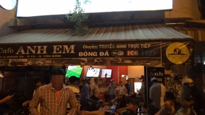 Mở quán cà phê tổ chức cá độ bóng đá qua mạng