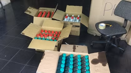 Thu giữ 100l dầu nhớt giả nhái thương hiệu nổi tiếng
