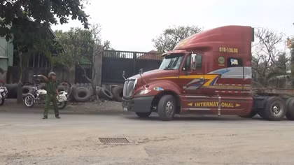 Kiểm soát chặt với những tài xế xe container