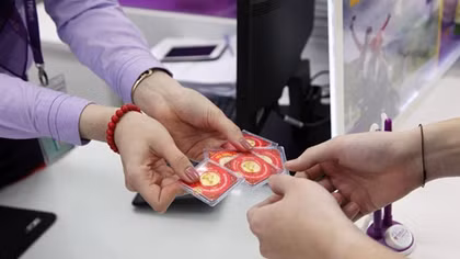 TPBank mở cửa Chủ Nhật phục vụ riêng khách mua vàng Thần Tài