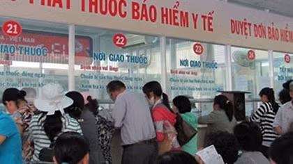 Bảo hiểm y tế bù chi 10.000 tỷ đồng vì tăng giá dịch vụ