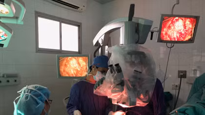 Bệnh viện Việt Đức: Cứu sống bệnh nhân bị u thân não đã bị trả về