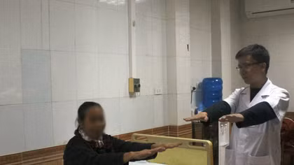 Triển khai thành công kỹ thuật đặt điện cực kích thích não sâu cho bệnh nhân Pakinson