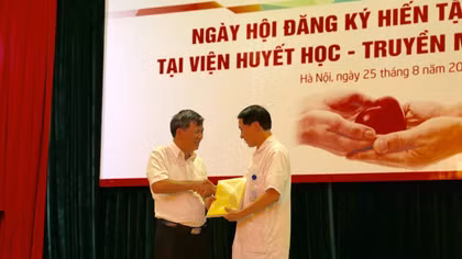 Gần 500 cán bộ, nhân viên của Viện Huyết học đăng ký hiến tạng