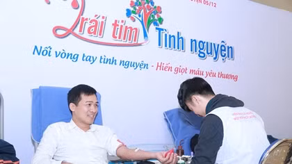 Hàng nghìn bạn trẻ tham gia ngày hội hiến máu “Trái tim tình nguyện” 
