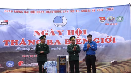 “Tháng Ba biên giới” – ngày hội “Uống nước nhớ nguồn” của tuổi trẻ