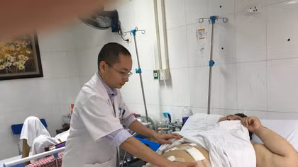 Bác sĩ trẻ nhận Giải thưởng Đặng Thùy Trâm và ca mổ đặc biệt