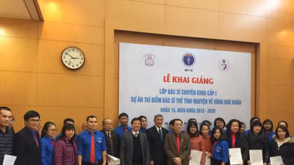 Khai giảng lớp bác sĩ trẻ tình nguyện về vùng khó khăn