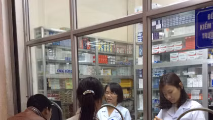 Quản lý chặt giá thuốc để chấm dứt việc doanh nghiệp “tự tung tự tác”