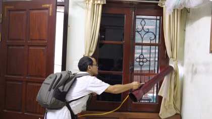 Điện thoại cho chính quyền nếu bị vòi tiền phun thuốc diệt muỗi 
