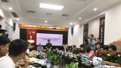 Trao giải cuộc thi viết “Những tấm gương bình dị mà cao quý”