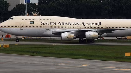 Máy bay Saudi Arabia hạ cánh khẩn cấp ở Philippines vì... báo động nhầm