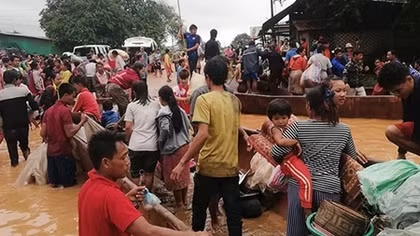 Hàn Quốc triển khai một đội cứu nạn khẩn cấp đến Lào 