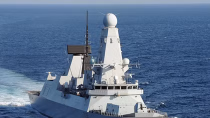 Hải quân Anh khóc ròng vì siêu tàu chiến Destroyer đang “tan chảy” ở Vùng Vịnh