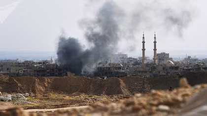 Không quân Nga yểm trợ Quân đội Syria bao vây IS ở Akerbat