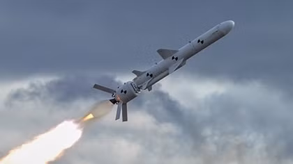 Ukraina khoe tên lửa hành trình mới, Nga chê công nghệ cũ thời Xô viết