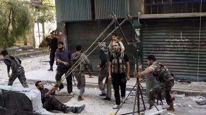 Sửng sốt với vũ khí tự tạo của phe đối lập trong cuộc nội chiến Syria