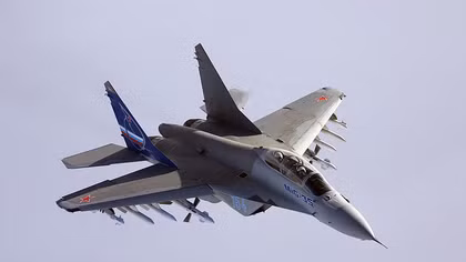 Nga trang bị siêu tên lửa giúp MiG-35 "dọa" được F-22 Raptor của Mỹ
