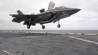 Mỹ triển khai tàu sân bay F-35 siêu đắt đầu tiên và hiện đại nhất