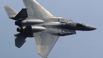 Mỹ lại tiếp tục bắn rơi máy bay Syria