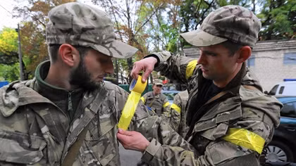 Ukraina thông qua sắc lệnh cho phép người nước ngoài phục vụ quân đội