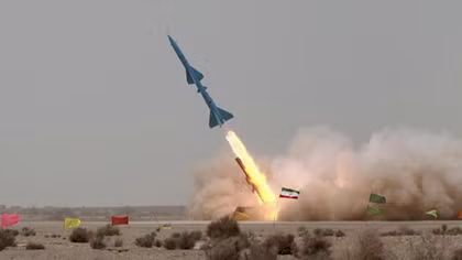 Iran bỗng công bố tên lửa mới giúp Syria bách chiến bách thắng