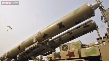 Ấn Độ lại kéo thêm tên lửa BrahMos 864 áp sát phía Nam Tây Tạng, Trung Quốc