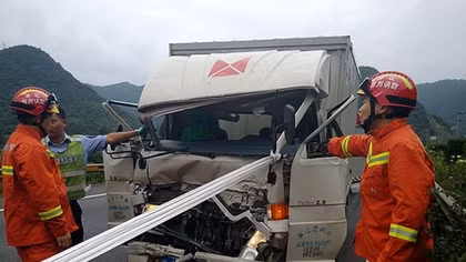 Trung Quốc: Xe tải đâm sầm vào đám tang, 4 người chết