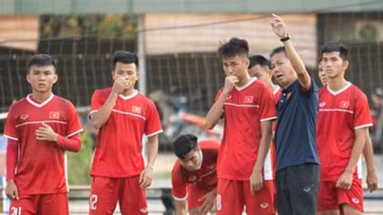 Cơn bĩ cực của đội bóng Việt Nam từng dự World Cup