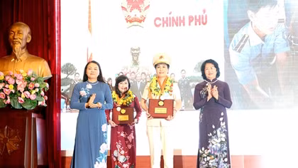 Trao giải thưởng Phụ nữ Việt Nam năm 2018 cho 5 tập thể và 10 cá nhân
