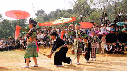 Ngày hội văn hóa dân tộc Mông toàn quốc lần thứ 2 năm 2016