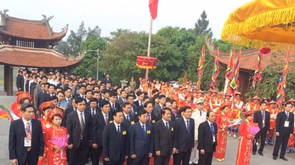 Lễ giỗ Đức Quốc Tổ Lạc Long Quân và dâng hương tưởng niệm Tổ Mẫu Âu Cơ