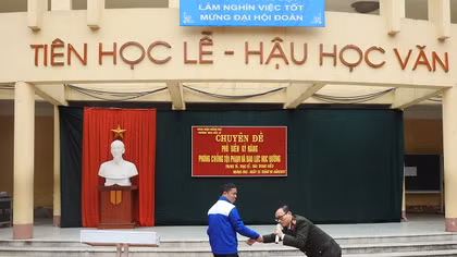 Trang bị kĩ năng phòng chống tội phạm cho học sinh trường THCS Đền Lừ