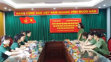 Sơ kết 2 năm chương trình phối hợp công tác giữa Thư viện CAND và Thư viện Quân đội