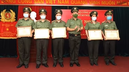 Nâng cao hiệu quả công tác hồ sơ nghiệp vụ trong CAND