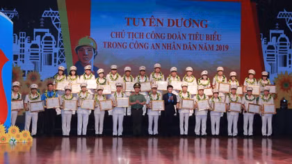 Tuyên dương 30 Chủ tịch Công đoàn tiêu biểu trong CAND