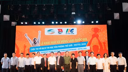 Hàng trăm thí sinh tranh tài tại kỳ thì Tin học văn phòng Thế giới