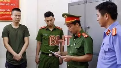 Tạm giam phụ trách Văn phòng thường trú Báo Gia đình Việt Nam tại Nghệ An 