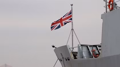Tàu hải quân hoàng gia Anh HMS Enterprise tới Việt Nam