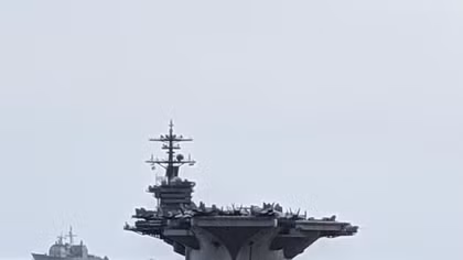 Nhóm tàu sân bay tác chiến Theodore Roosevelt đến Việt Nam