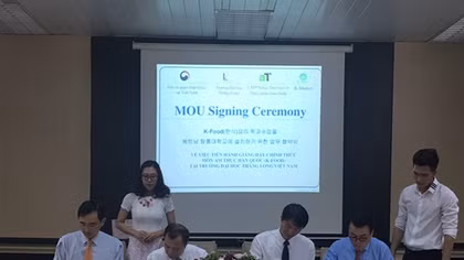 Giảng dạy ẩm thực Hàn Quốc tại Đại học của Việt Nam