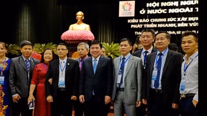 Đẩy mạnh công tác đối với người Việt Nam ở nước ngoài