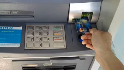 Nhân viên ngân hàng trộm trên 6 tỷ đồng ở 5 máy ATM