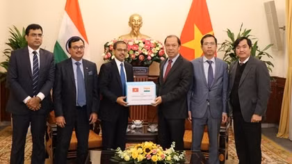 Ấn Độ ủng hộ nhân dân miền Trung chịu thiệt hại do lũ lụt