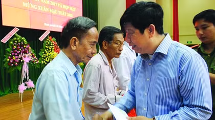 Tích cực tham gia công tác xã hội, bảo đảm ANTT cơ sở