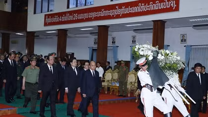 Thủ tướng Nguyễn Xuân Phúc dự Quốc tang Đại tướng Sisavath Keobounphanh