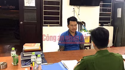 Bắt đối tượng cho vay lãi nặng dưới hình thức “bốc bát họ”